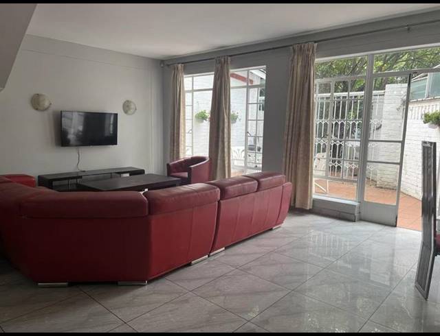 5 BEDROOM PROPERTY TO RENT IN SANDOWN